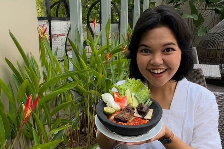 Murah Banget! Aston Banyuwangi Hotel Manjakan Pecinta Pedas dengan Penyetan Surabaya Hanya 17 Ribu