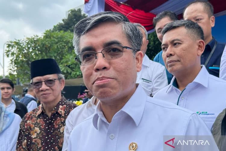 Menaker: Bonus Hari Raya Berbeda dengan THR