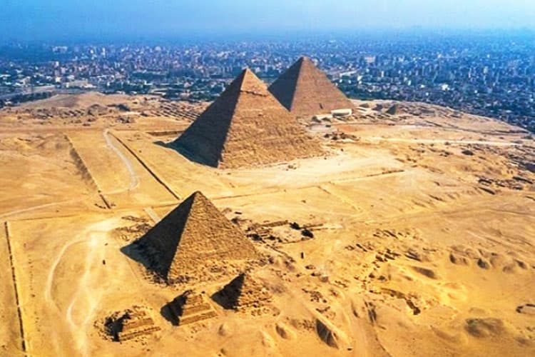 Kota Tersembunyi Ditemukan 2 Ribu Kaki di Bawah Piramida Mesir
