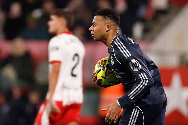 Real Madrid Kehilangan Poin di Girona, Barca Tetap Kuasai Puncak Klasemen