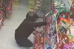 Pencurian Belanjaan Beruntun di Bondowoso, Pelaku Diduga Orang yang Sama