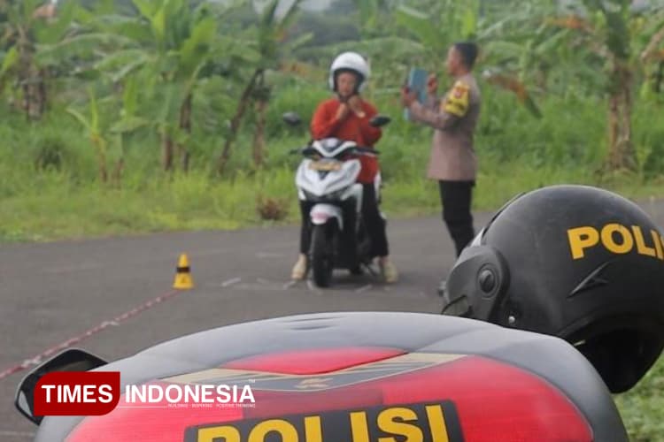 SIM Bolo Bhabin, Jurus Baru Polres Pacitan Permudah Warga Urus SIM